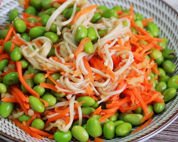 健康低脂家常菜—青豆拌金针菇的做法