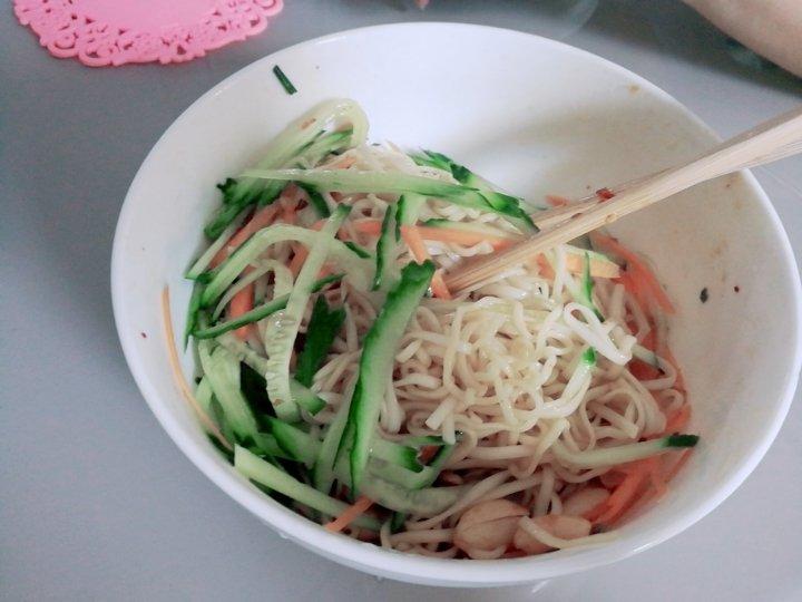 姥姥的爽口凉面！（干拌挂面）