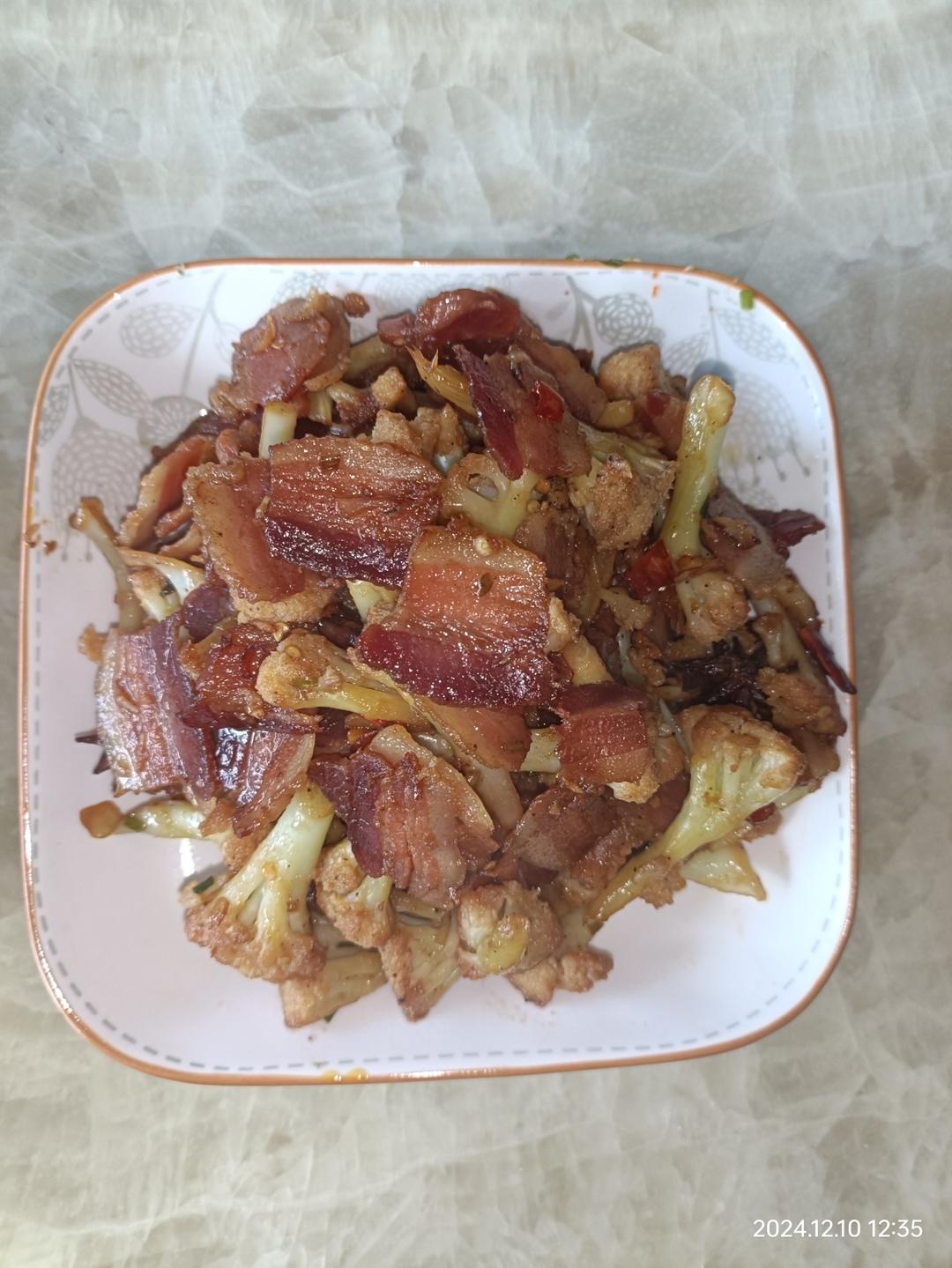 干煸菜花（花菜炒肉）