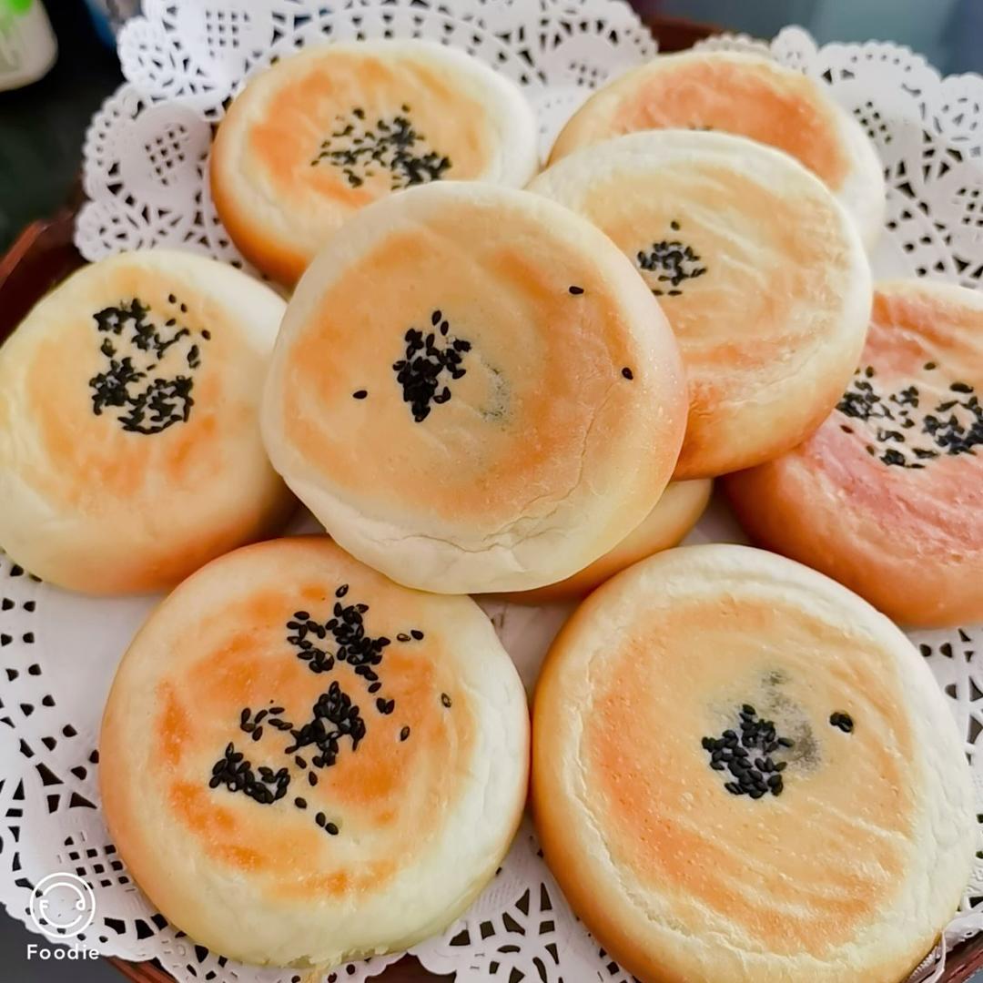 日式豆沙面包（皮肤透亮的软妹子）