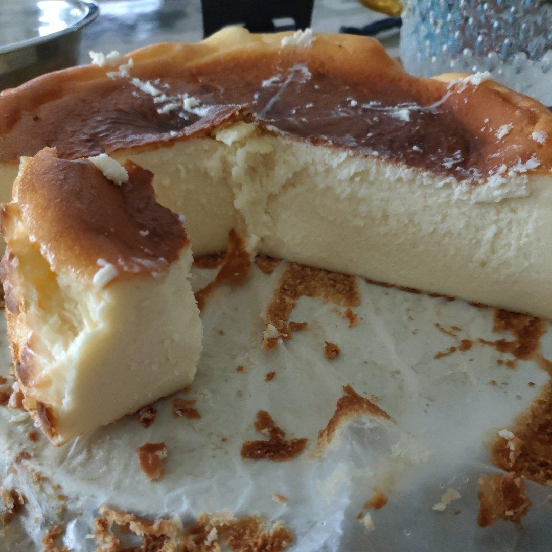 巴斯克蛋糕（8寸）