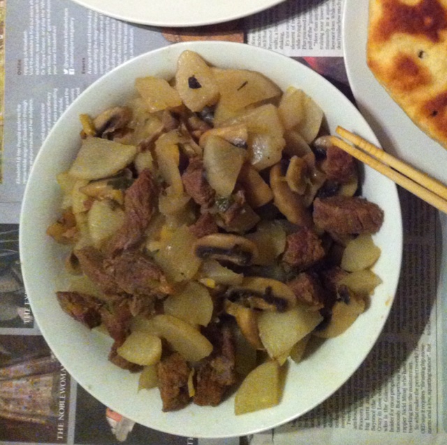 牛肉炖萝卜
