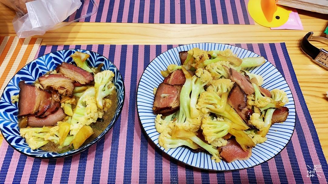 腊肉炒有机花菜