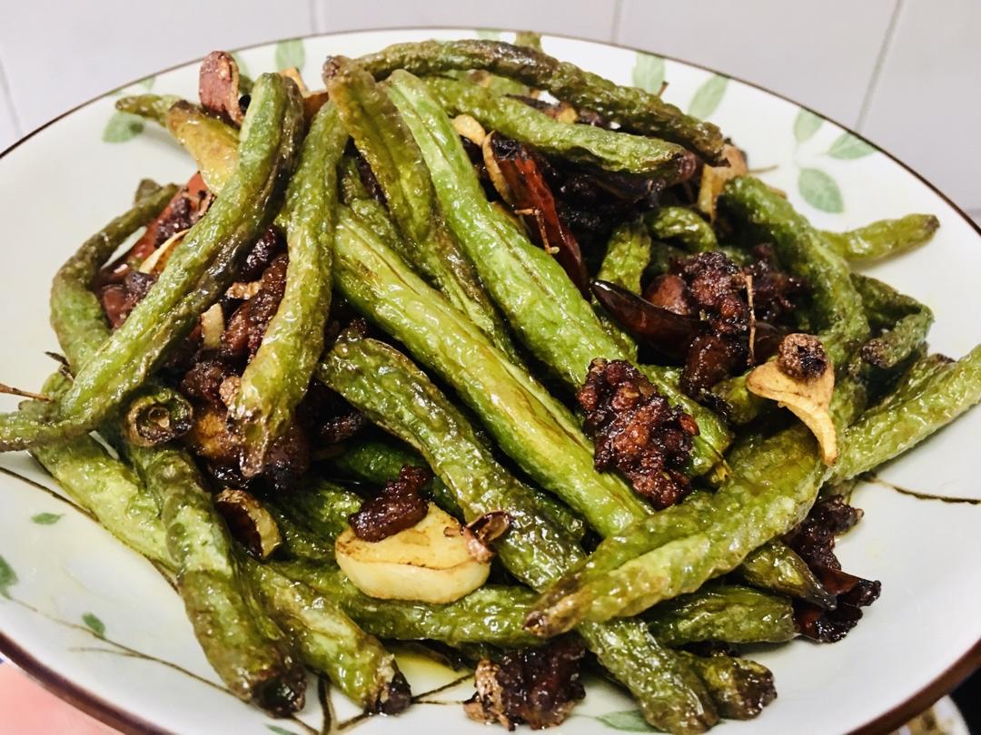 麻麻辣辣的干煸豆角
