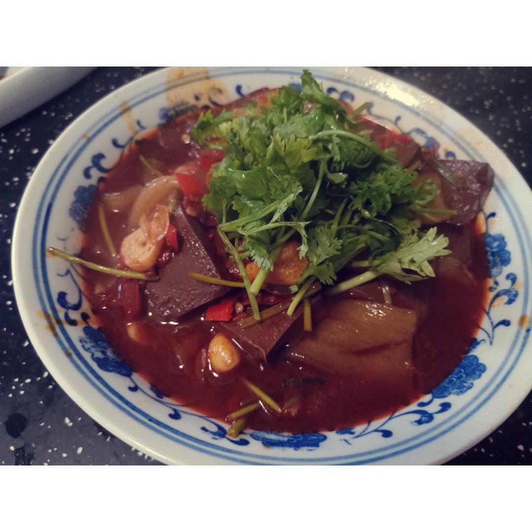 香辣嫩滑，好吃到哭的香辣鸭血～巨过瘾❗️