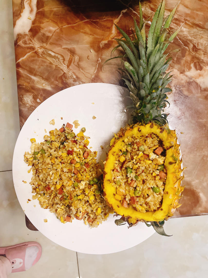 朋友圈点赞无数👍高颜值美味凤梨炒饭😬