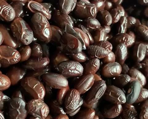 小主，法治黑豆做好了—清宫美容小零食法治黑豆，补肾好零食