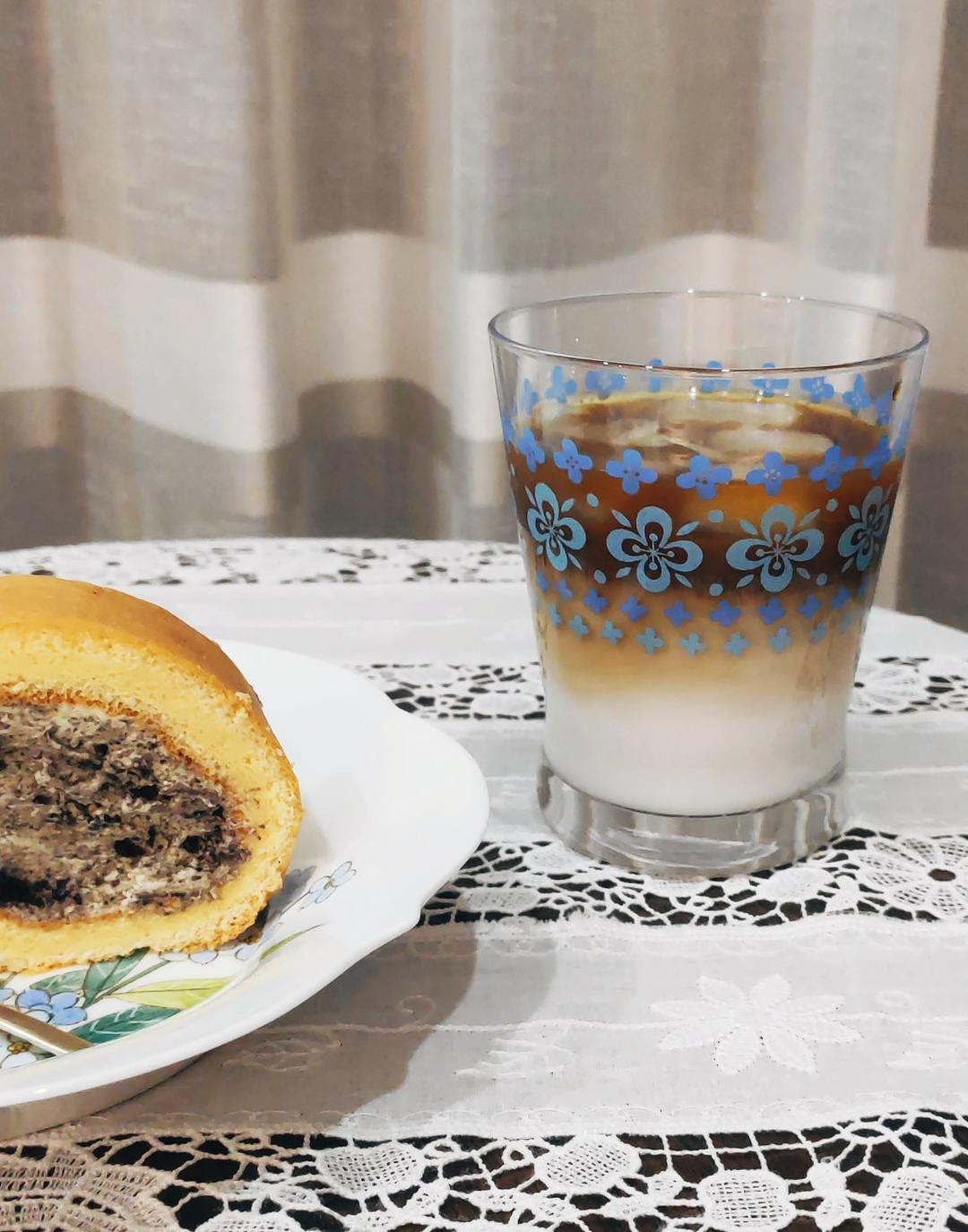 - 食事 -