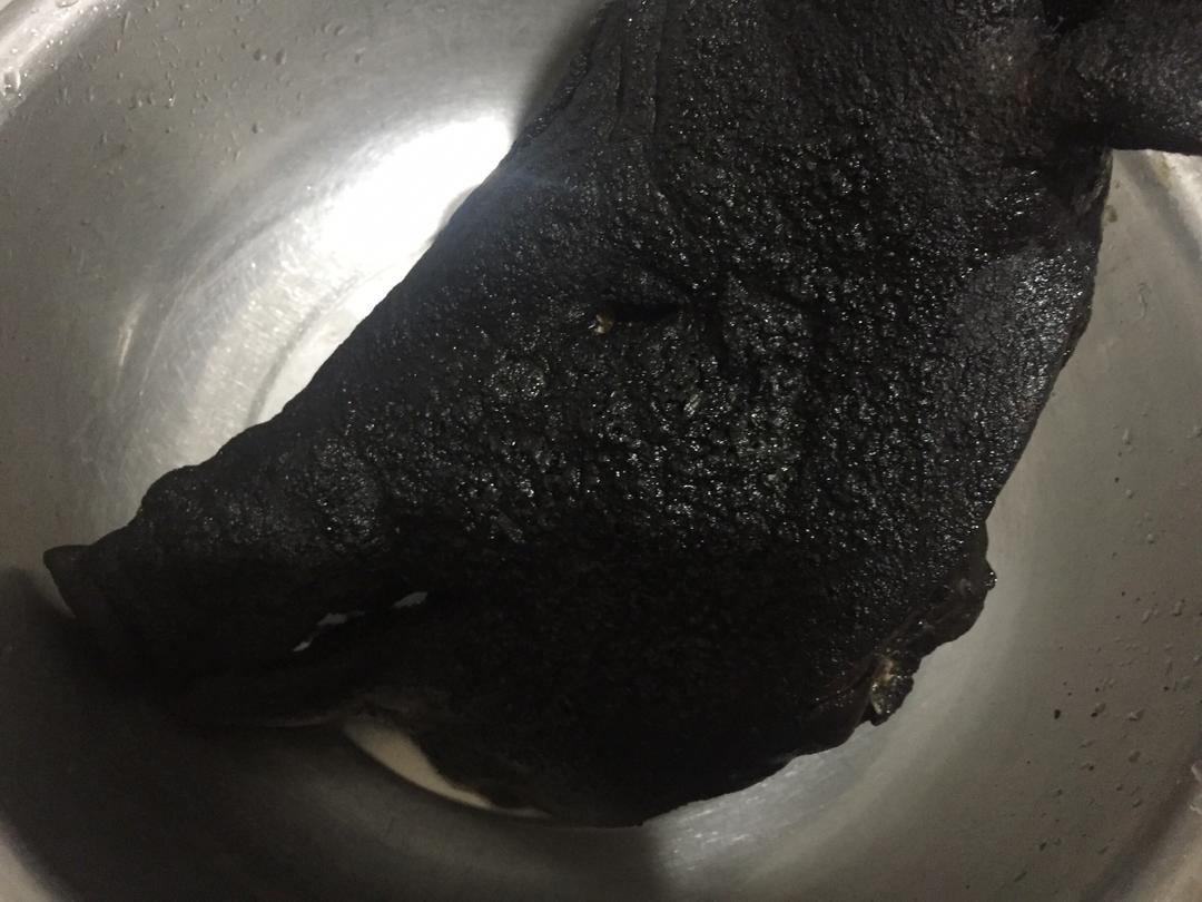 尖椒炒腊猪头肉的做法 步骤2