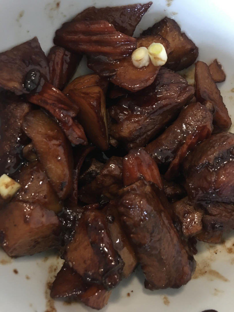 土豆烧排骨