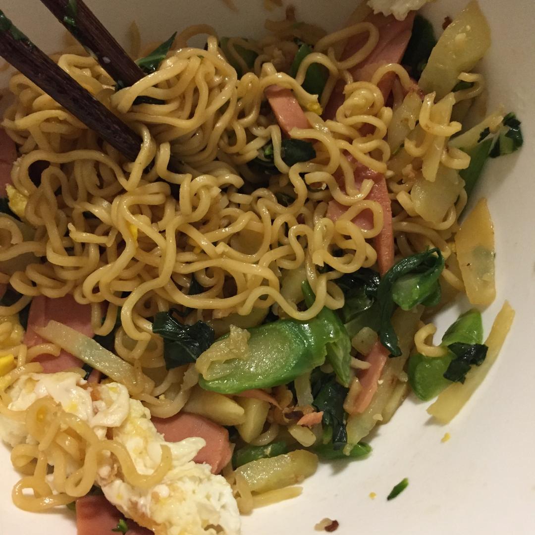 少油条条分明的炒面