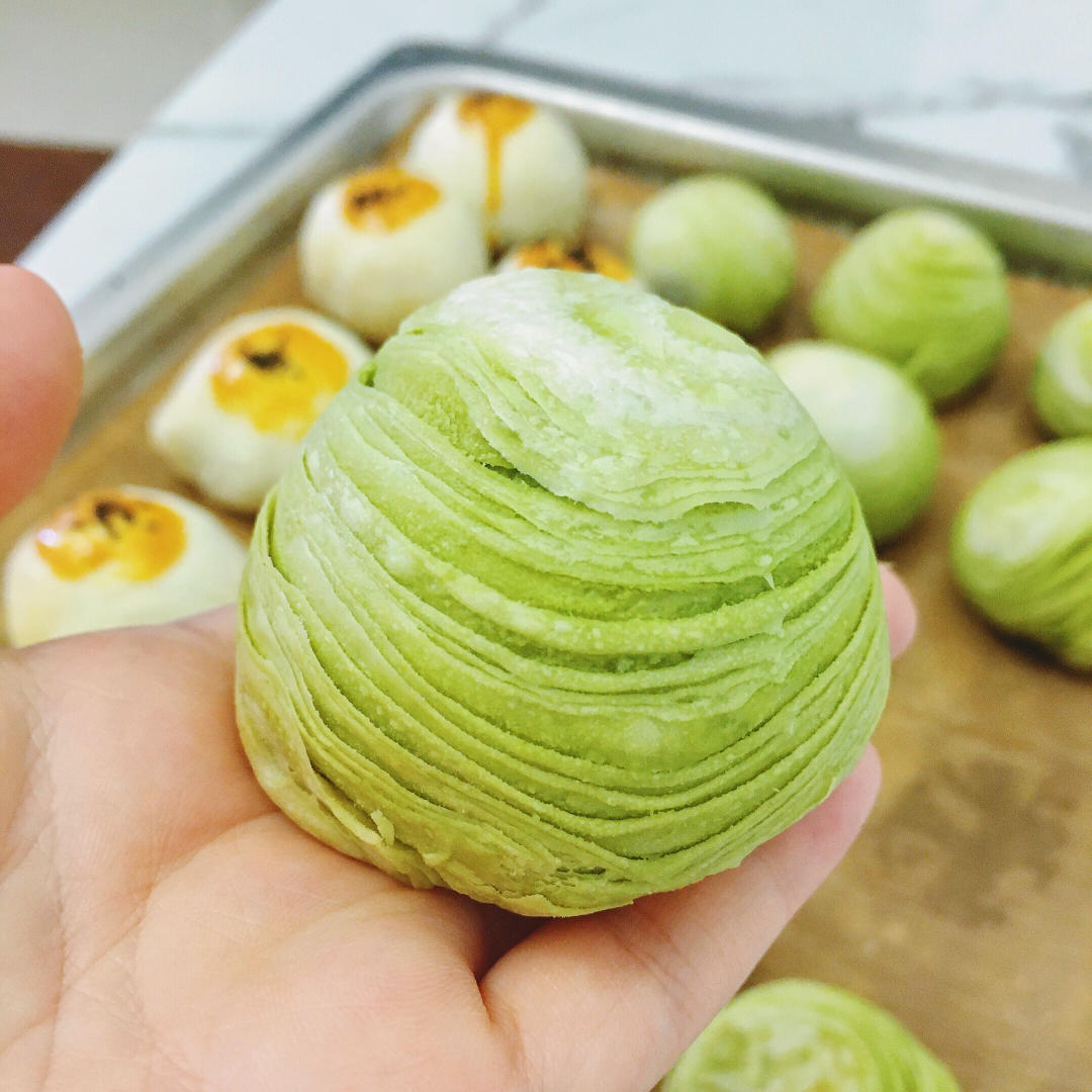 蛋黄酥~紫薯、抹茶、原味~花好月圆，中秋快乐~内附一次做六色蛋黄酥方法~