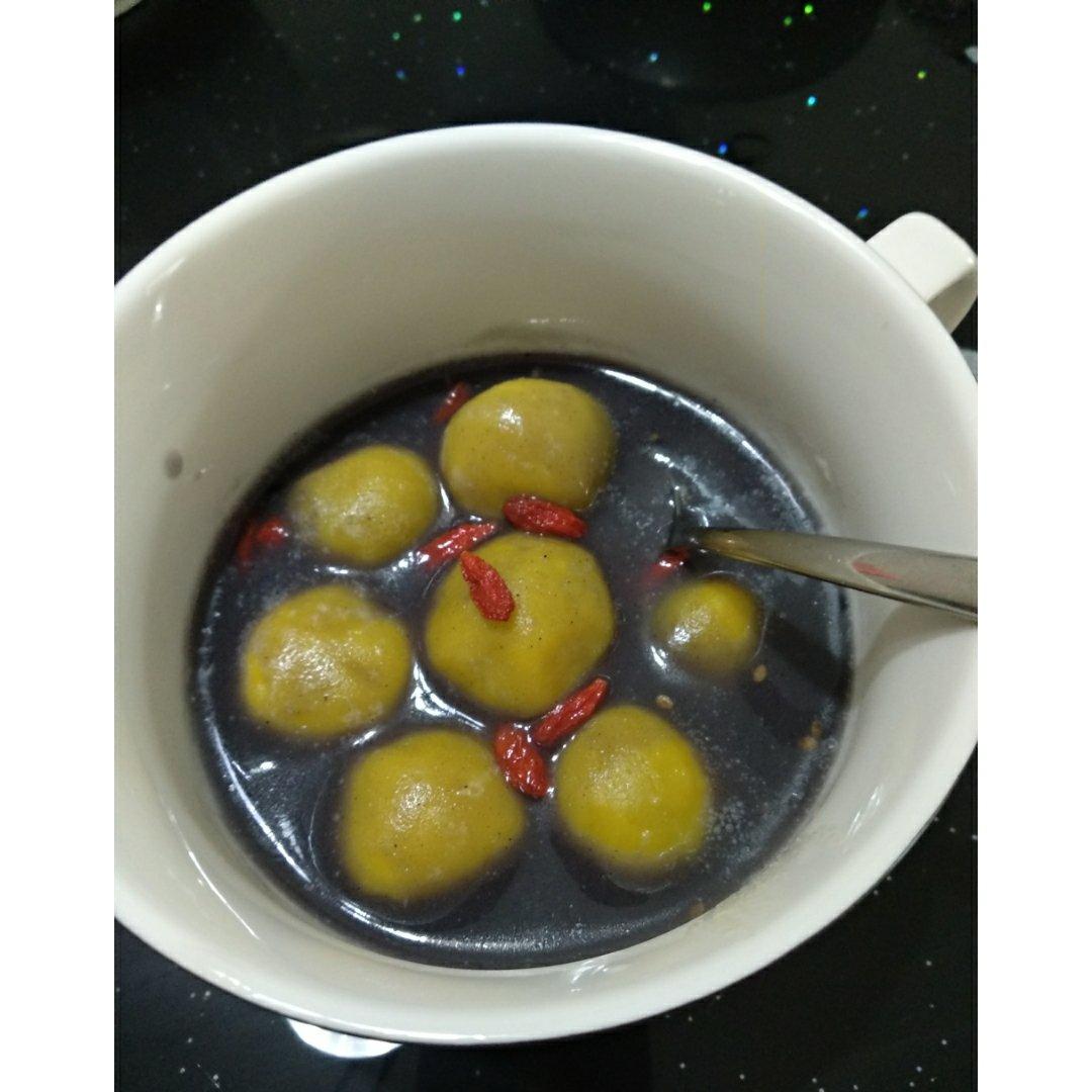 南瓜汤圆