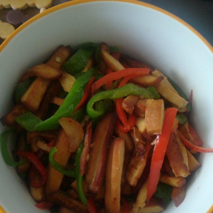 青椒炒豆干