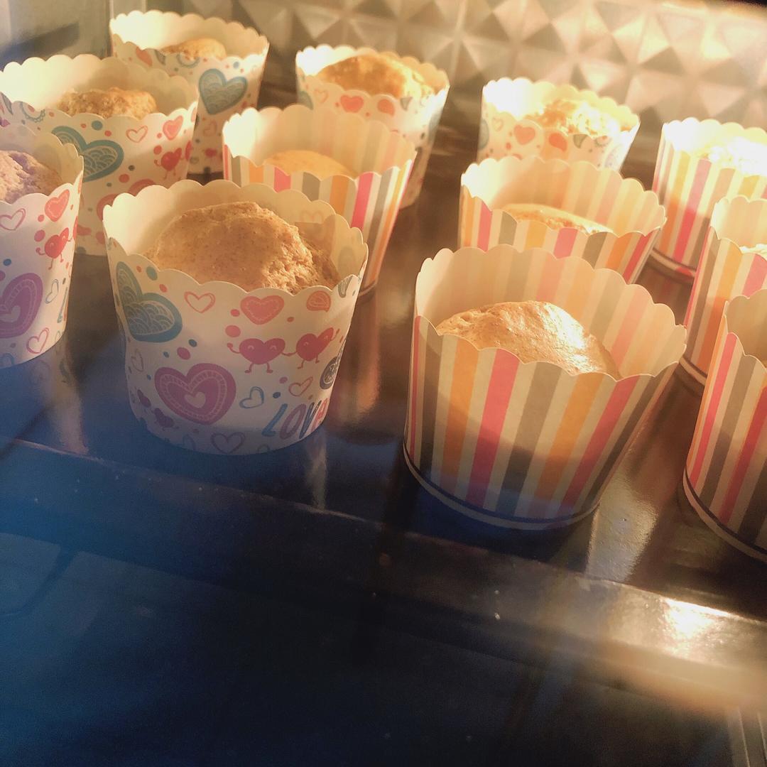 全麦低脂纸杯蛋糕