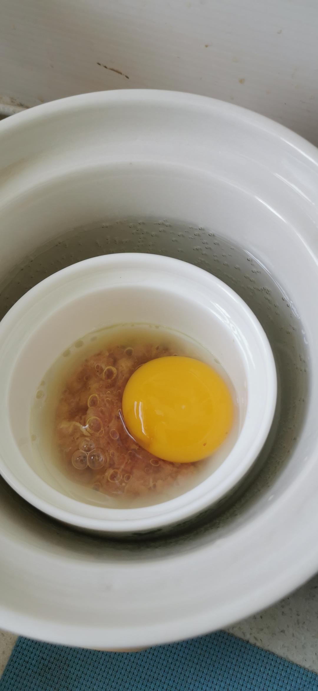 鸡蛋肉饼汤