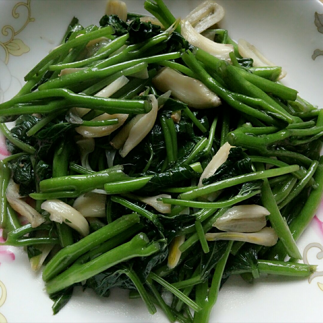 清炒红苕尖