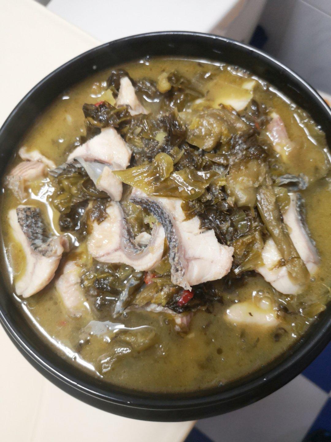 隔壁周小姐做的家常酸菜鱼