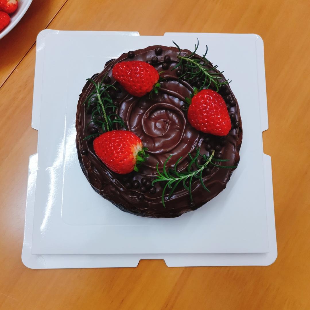 巧克力巴斯克蛋糕