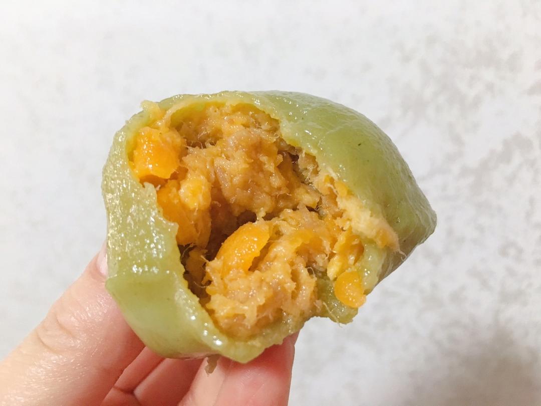 网红青团～～咸蛋黄肉松青团