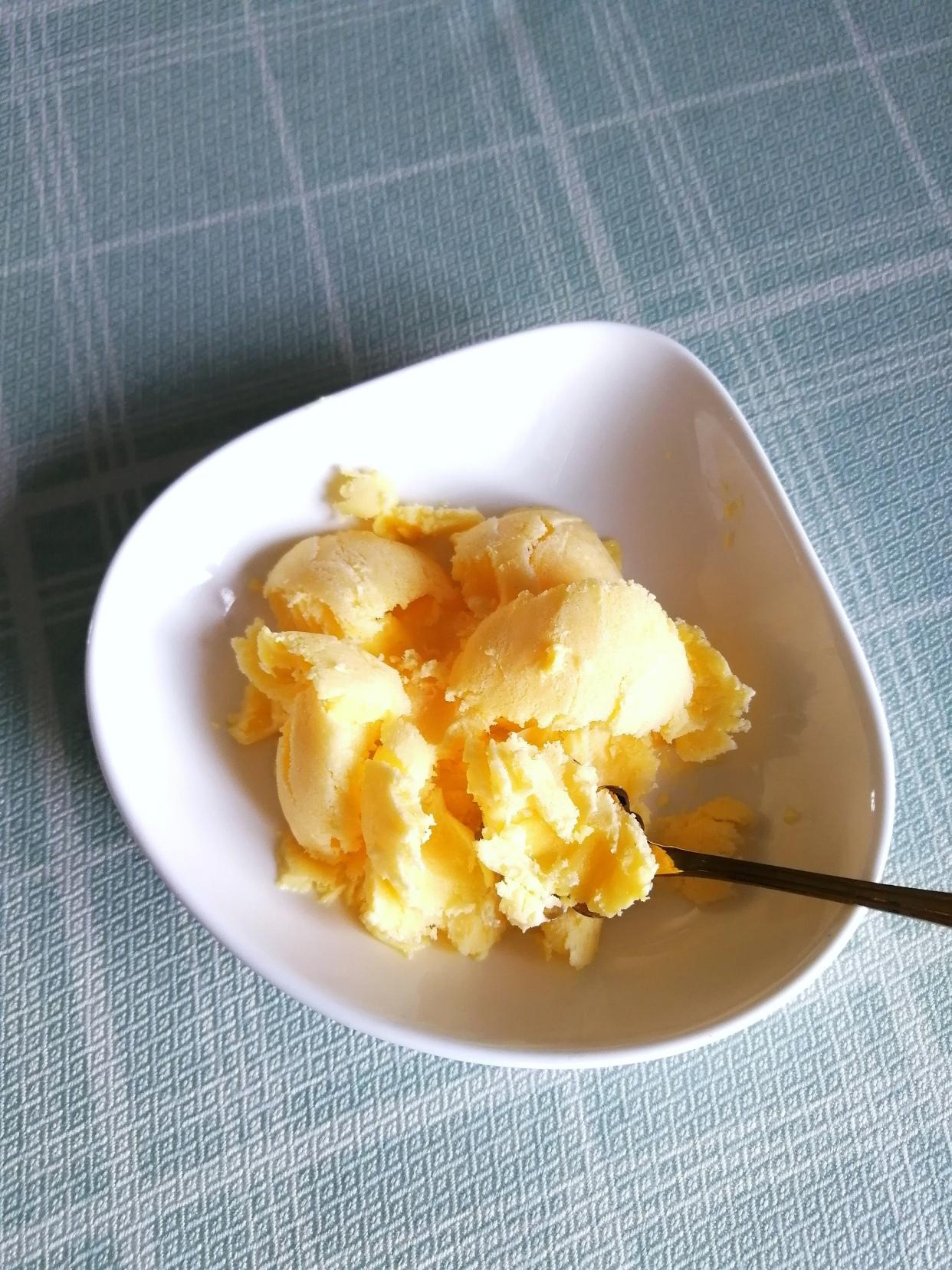 「转」橙味鸡蛋牛奶冰淇淋的做法