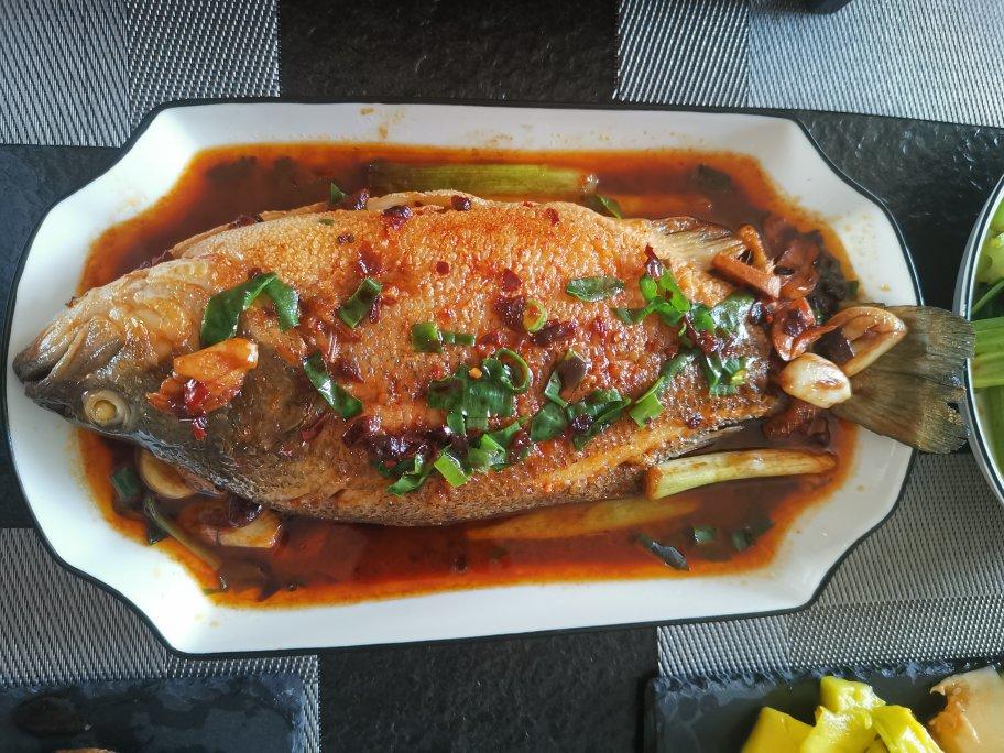 煎鱼不粘锅技巧