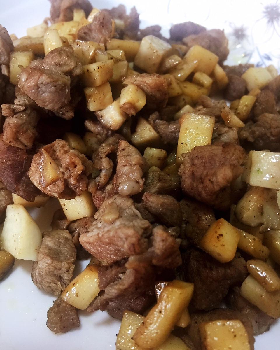 黑胡椒杏鲍菇牛肉粒
