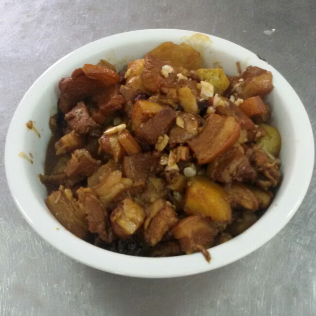 红烧肉炖土豆