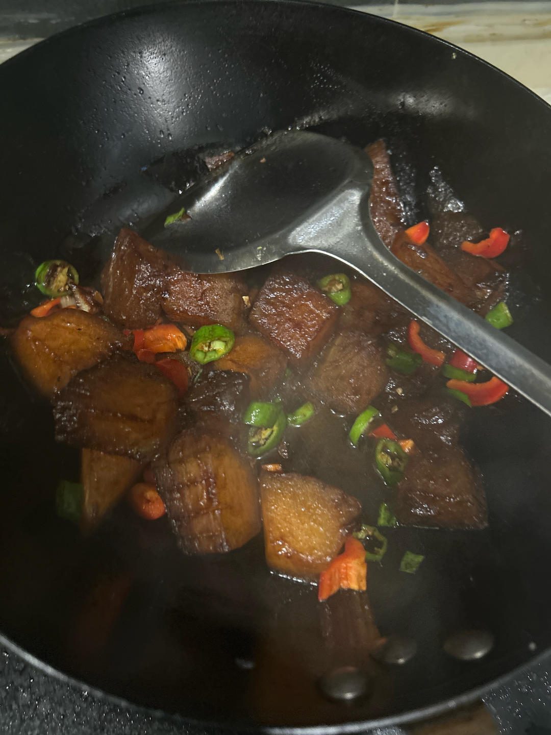 红烧冬瓜最完美做法，不加一滴水，瞬间秒杀红烧肉