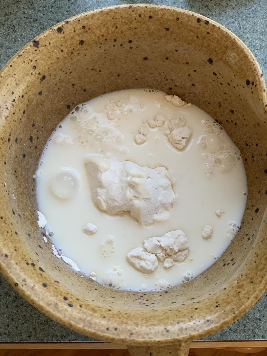 纯奶手撕吐司的做法 步骤1