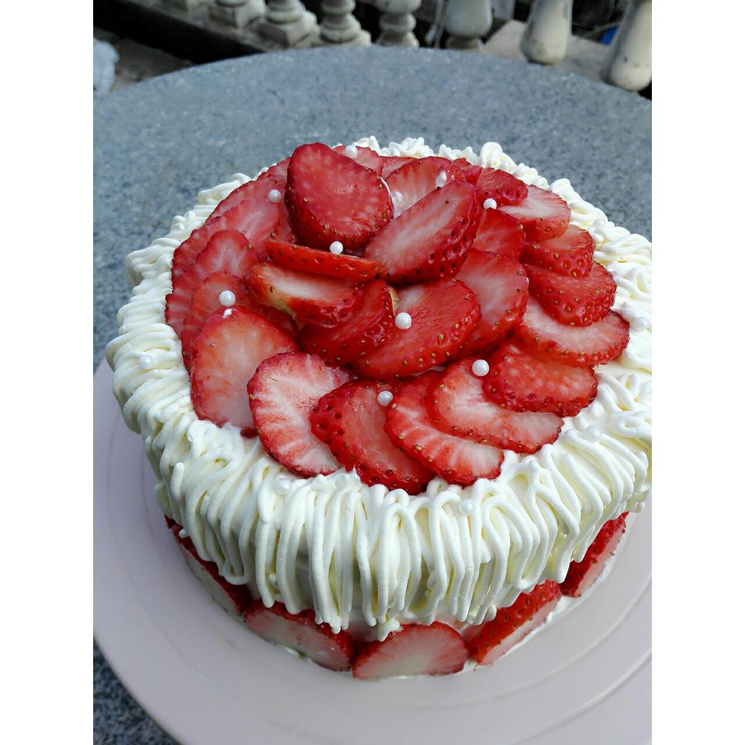 草莓城堡蛋糕