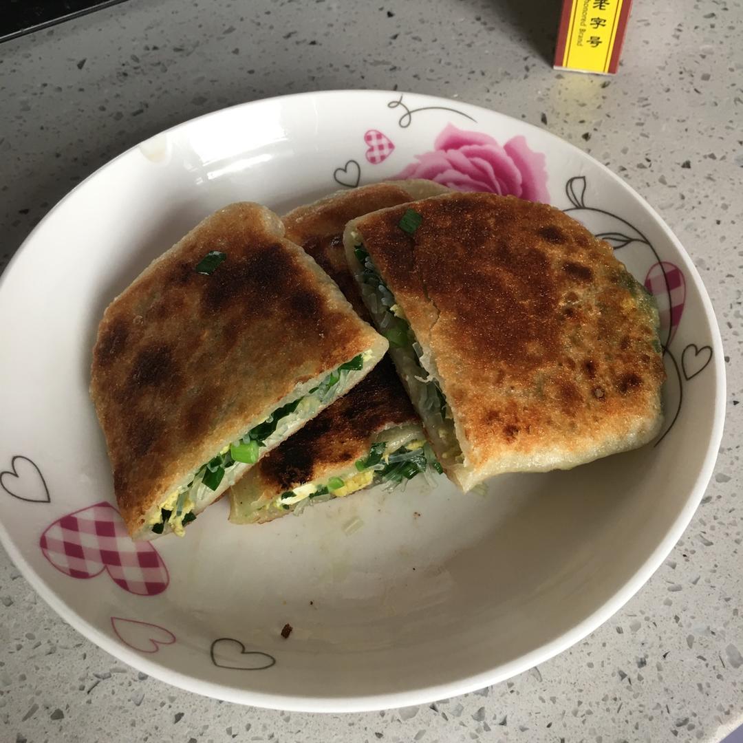 吹弹可破的韭菜盒子