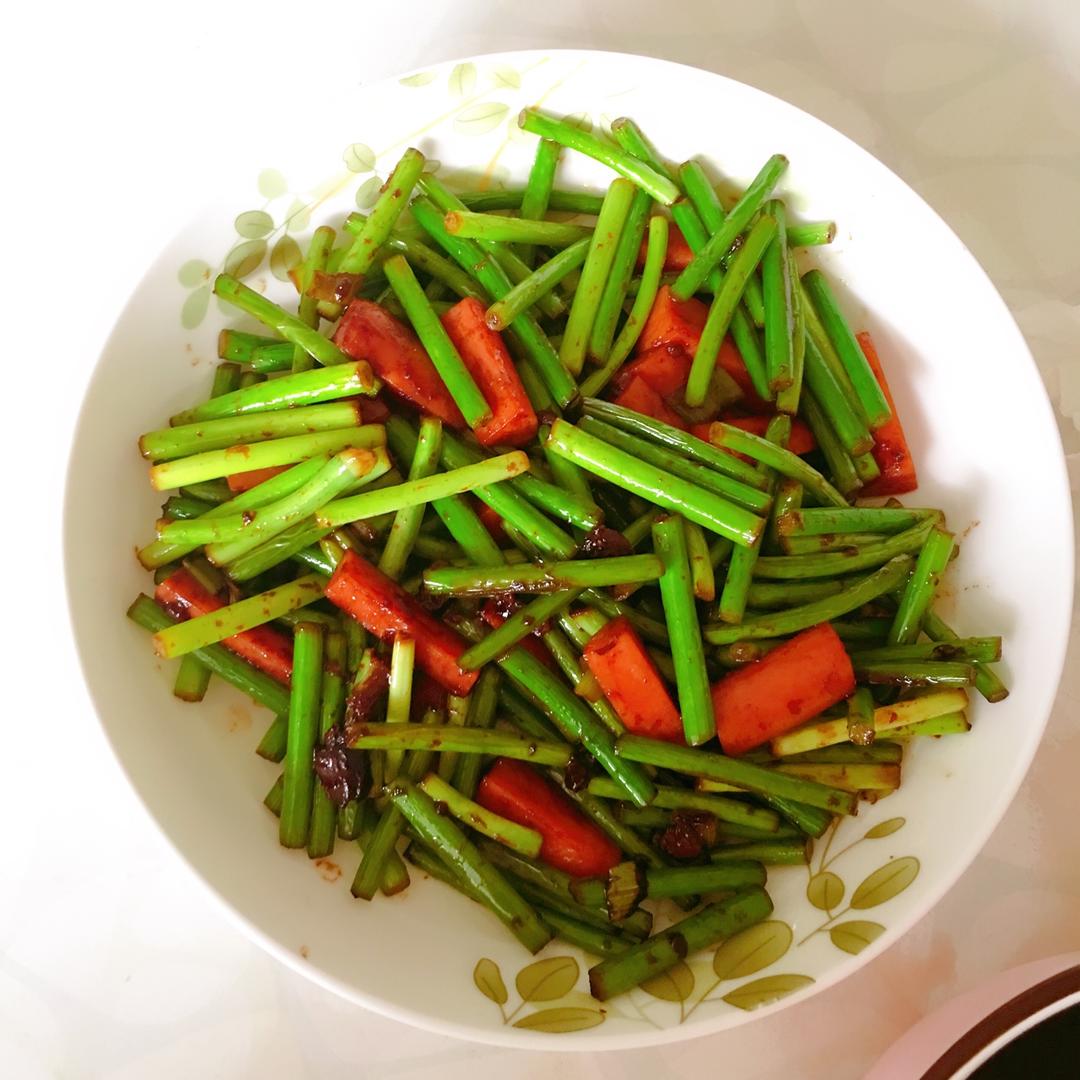 蒜苔炒火腿