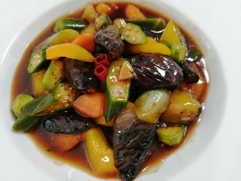 网红菜红烧茄子煲