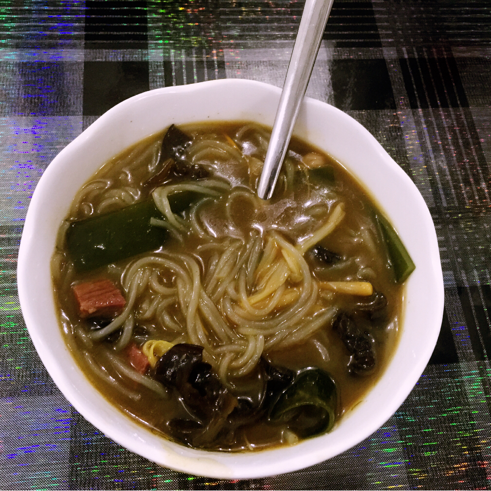 江江雪做的胡辣汤洗面筋