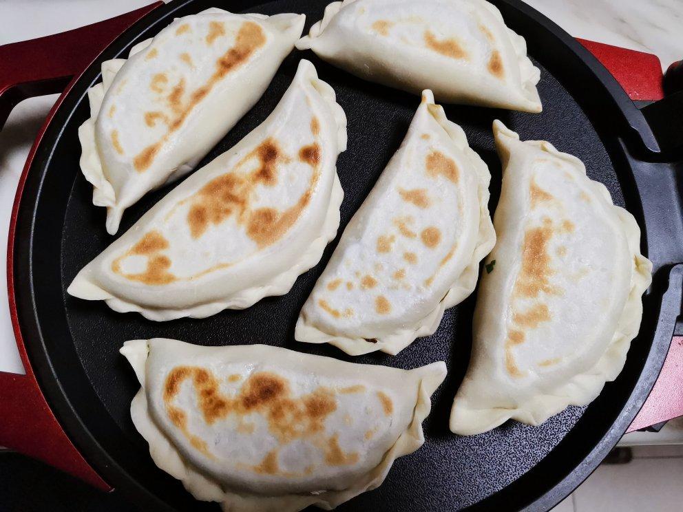 面点新手的韭菜鸡蛋盒子