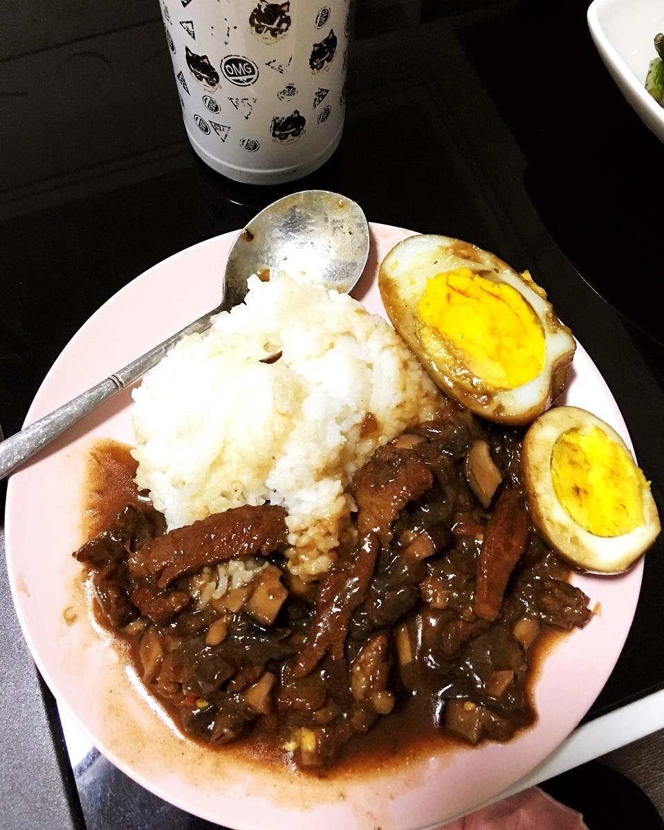 台式卤肉饭~