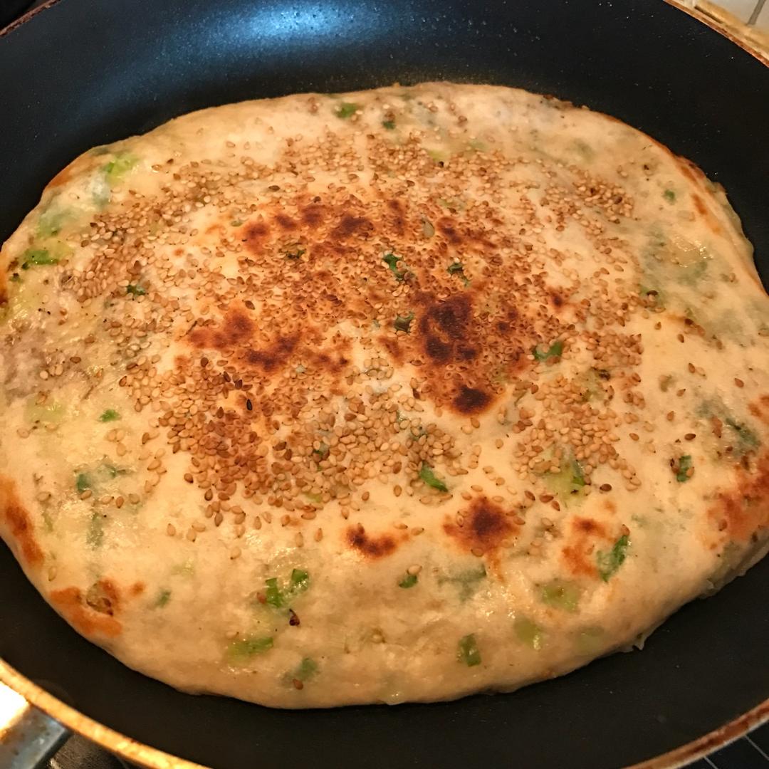发面版葱油饼