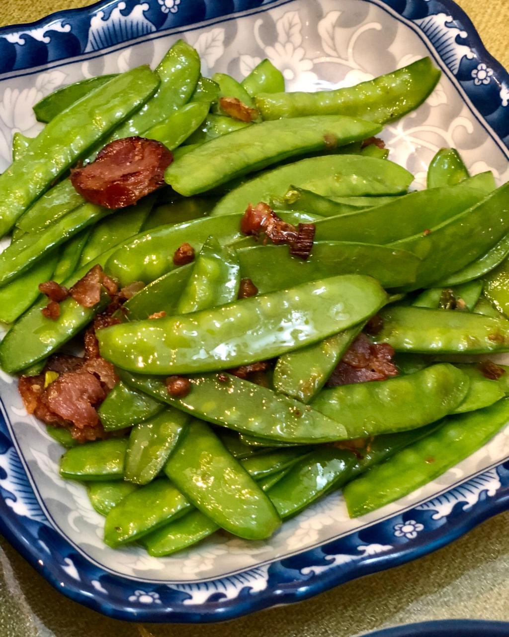 腊肠炒荷兰豆