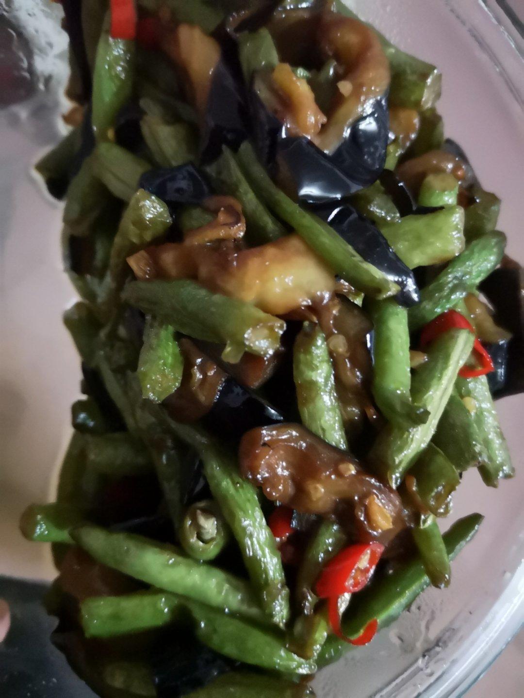 老丁的私房菜-茄子炒豆角