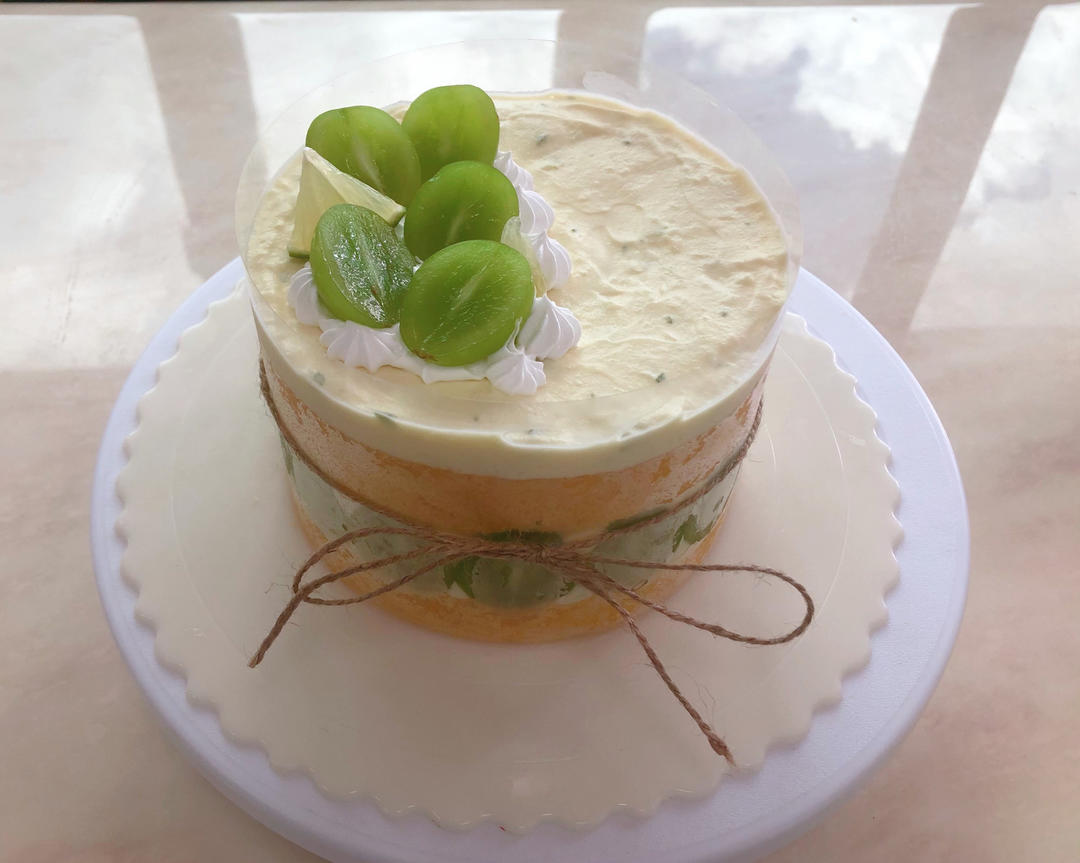 青柠青提慕斯蛋糕