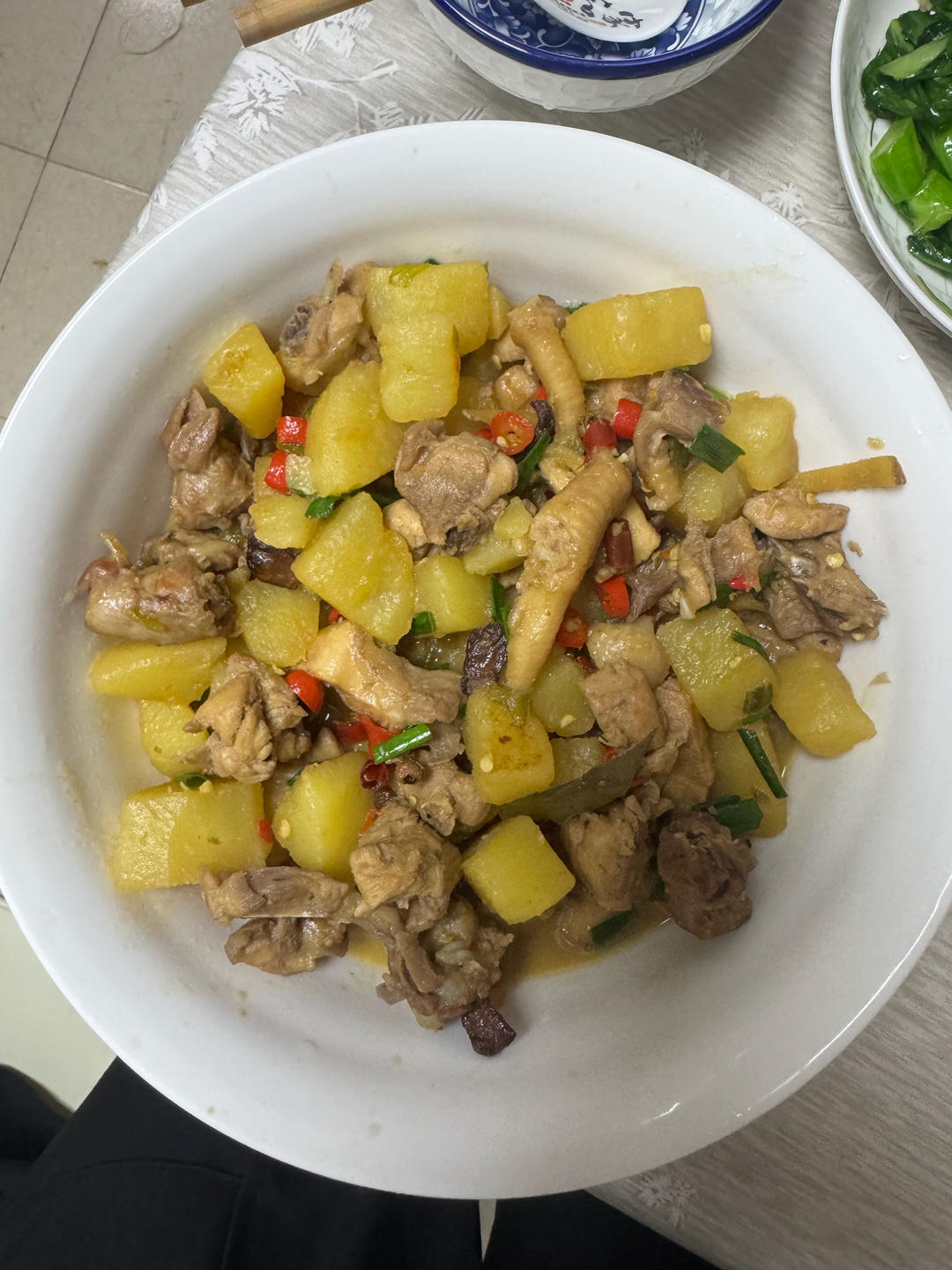土豆炖鸡块