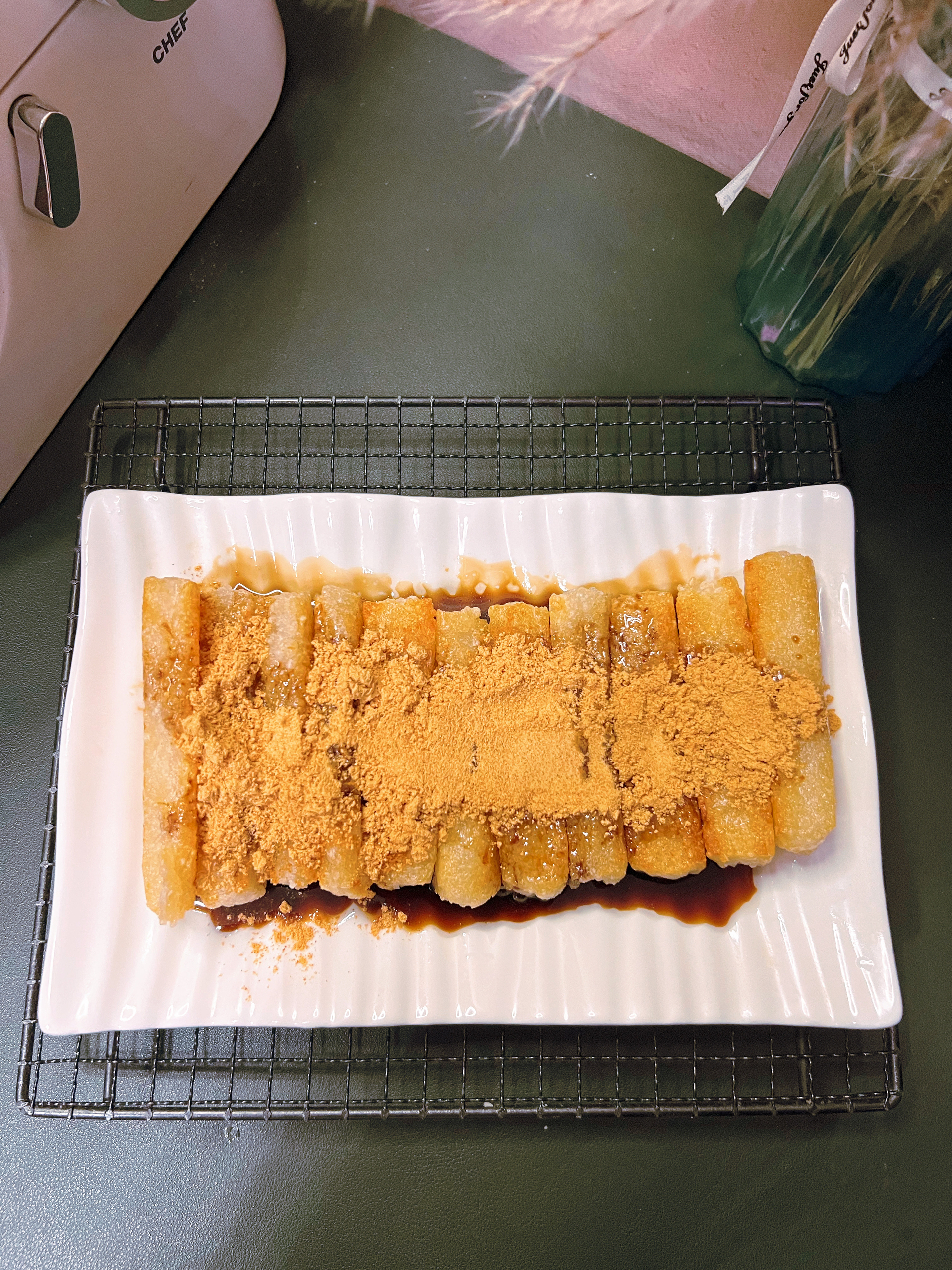 红糖黄豆粉煎糯米糍粑的做法