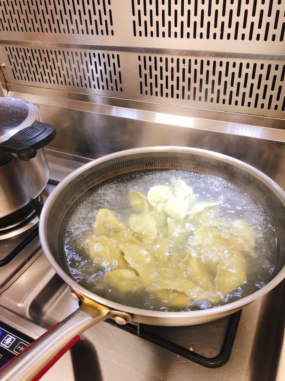 牛肉洋葱饺的做法