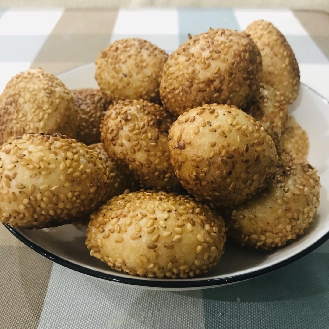 快手早餐👉酥脆香甜软糯的空心麻圆🍡