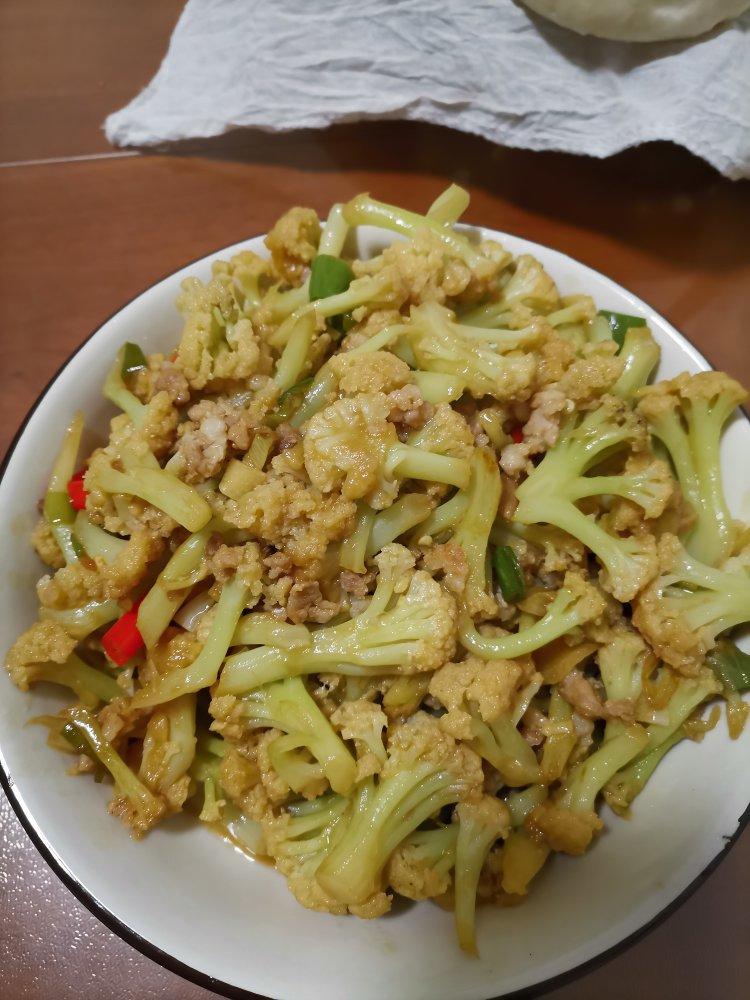 和饭店一个味道的干锅花菜
