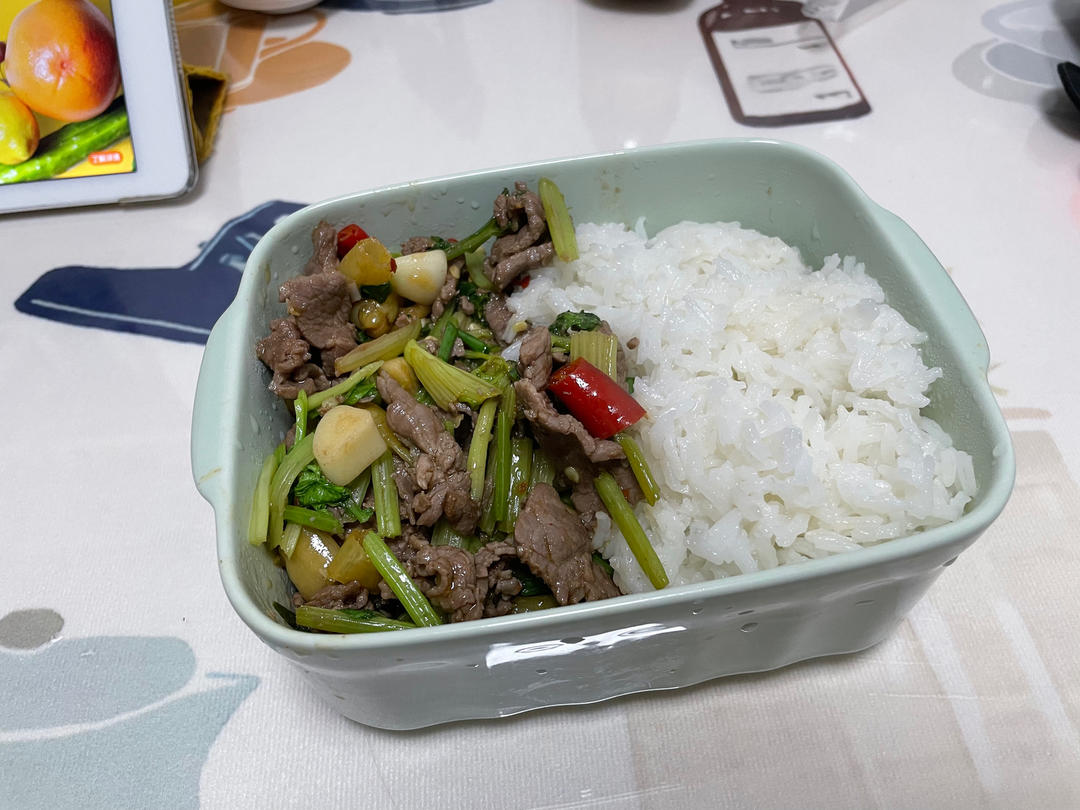 小炒黄牛肉，肉嫩味香！太好吃了简直是米饭杀手！