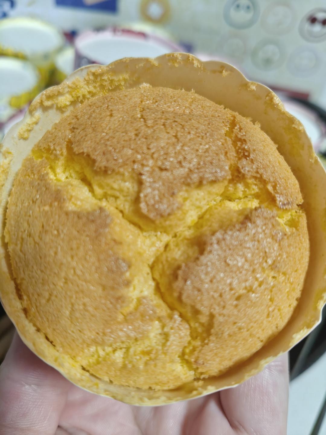 少油少糖肉松小贝空气炸锅版纸杯蛋糕