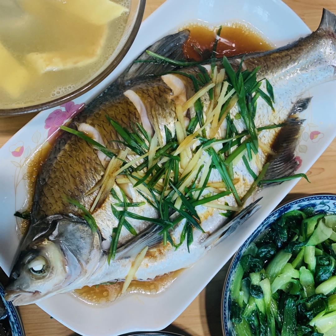 蒸鲫鱼