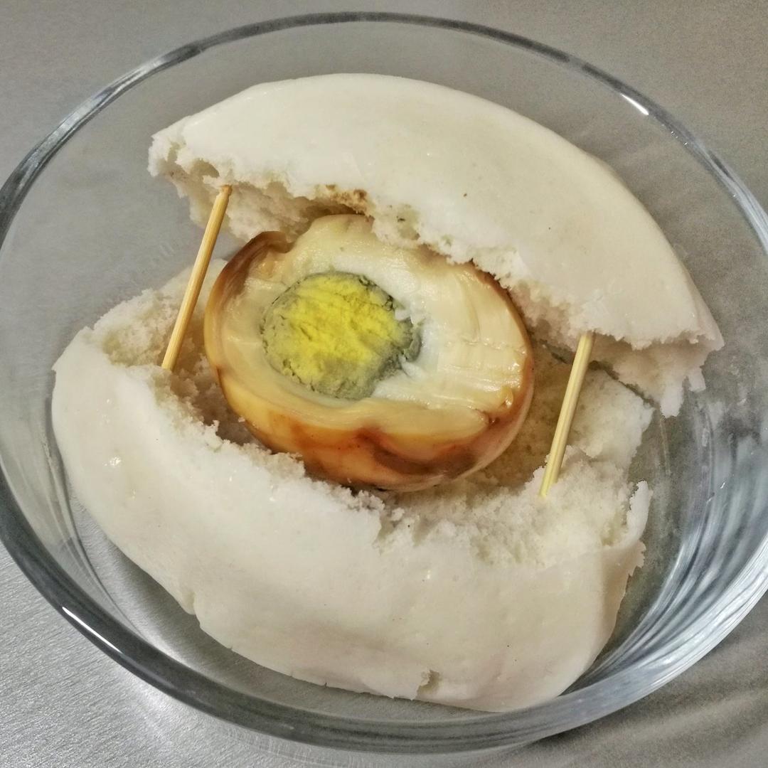 馒头夹蛋